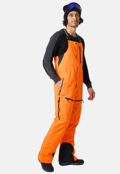 Zalando Meta ad example started 2026-05-05: Swedemount ST. ANTON - Snowboard pants - orange, Swedemount ABISKO - Outdoor trousers - black, Swedemount LOFOTEN OFF - Outdoor trousers - black charcoal, Swedemount LOFOTEN OFF - Outdoor trousers - dk navy denim blue, Swedemount TRAINING HYBRID - Training jacket - lt. grey melange charcoal melange, Swedemount CERVINIA SOFTSHELL - Ski jacket - black fresh pink